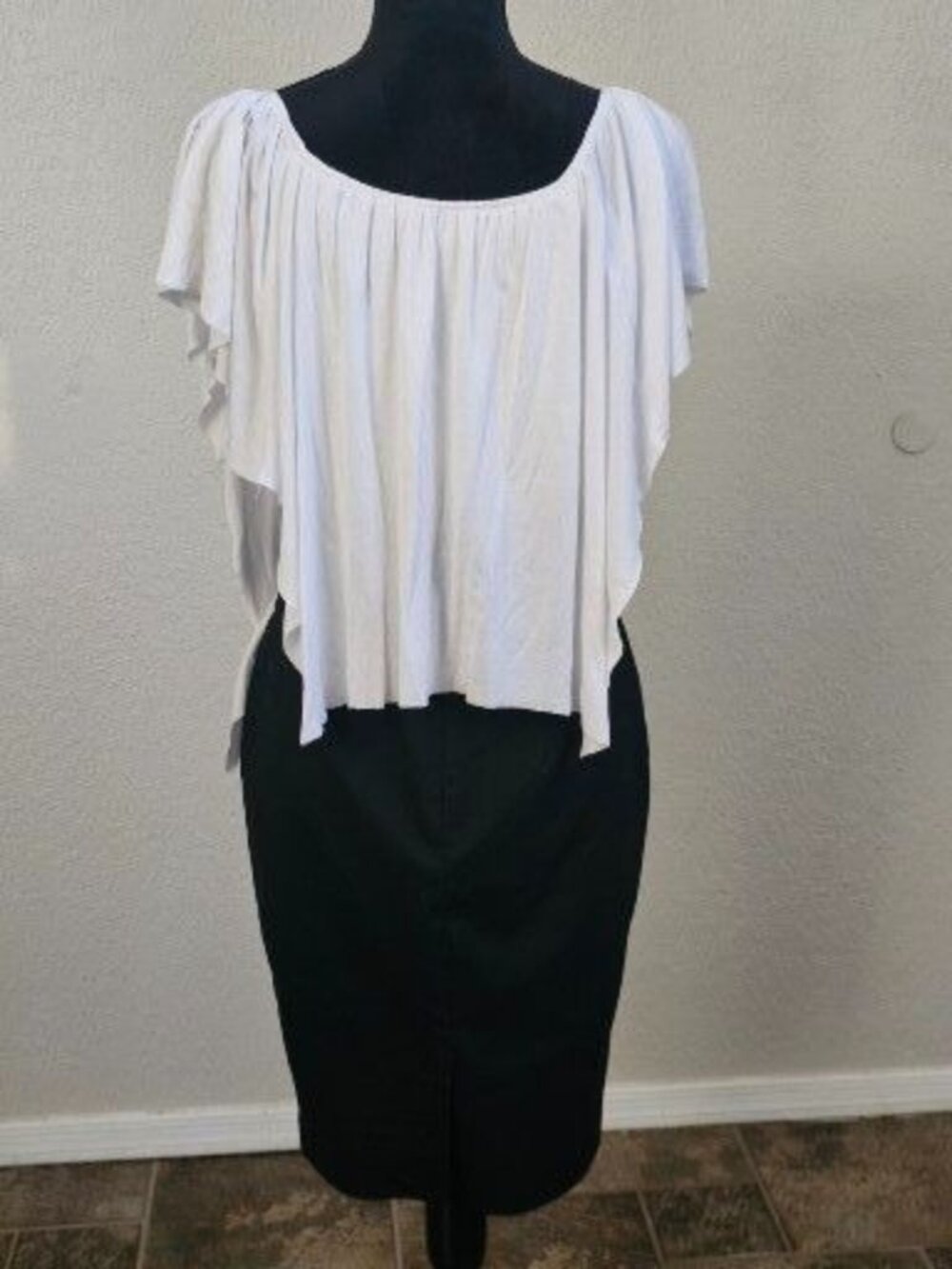 White Boho-Style Flutter Sleeve Top With Elastic Neckline & Asymmetrical Hem For - Picture 6 of 9
